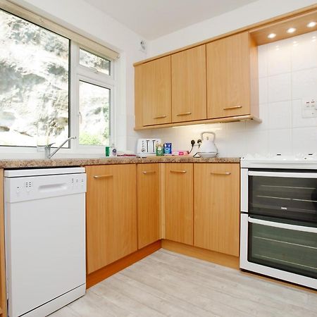Harbour Apartment At 6 Dolphin Court With Parking Бриксгем Екстер'єр фото